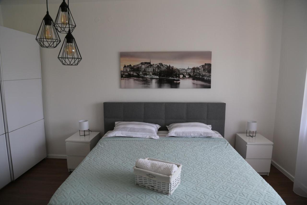 Garden House Apartment เทรบินเย ภายนอก รูปภาพ