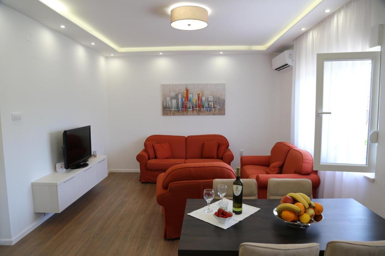 Garden House Apartment เทรบินเย ภายนอก รูปภาพ